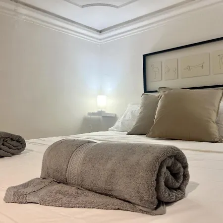 Apartment- Con Parcheggio Vicino Lägenhet Genua